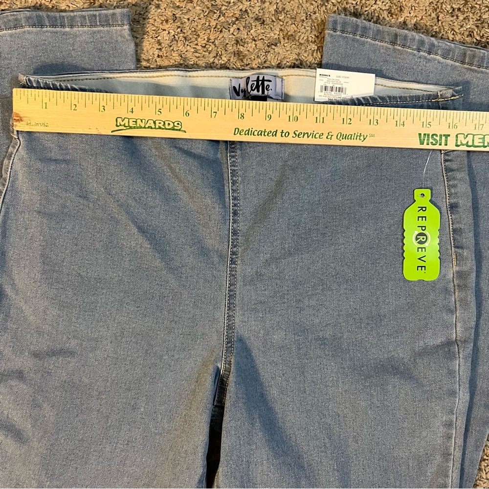 Vylette Pull on Flare Jeans Midrise Waist Size 33” NWTi - Picture 10 of 12
